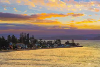 Enjoy mesmerizing views of The Point and world-traveled freighters cruising along the waters of Puget Sound also called the Salish Sea.