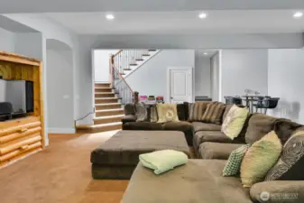 Lower level living space