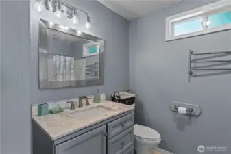 Detached Living Space Full Bathroom