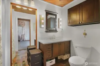 Updated primarty bathroom