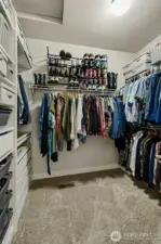 Walk IN Closet