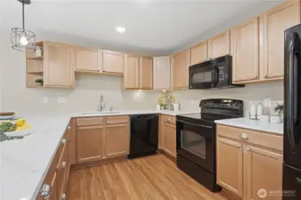 Breakfast bar seats many!