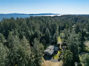 And close to the Willapa Bay. Clams and oysters anyone?