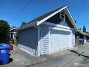 2 car garage