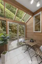 gardening space off garage