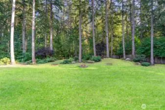 Plenty of space for all the lawn sports featuring a fully-fenced yard & Greenbelt privacy!