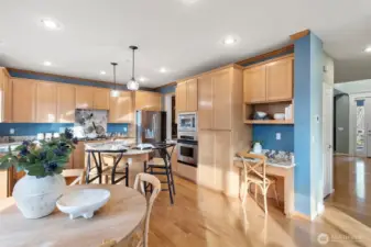 Kitchen with Eating Space and Built-In Desk Area
