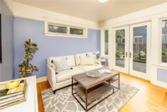 Perfect area for watching  a movie, reading a great book or just chatting with the cooks in the kitchen. Also can be an expansive breakfast room if desired.