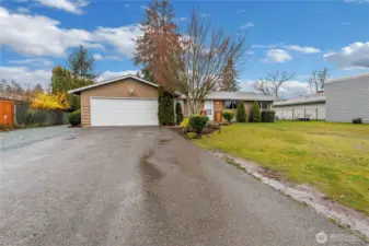 Nice longer driveway for extra parking