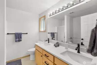 Primary 5 Piece Bathroom