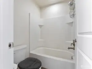 guest bath on 2nd floor