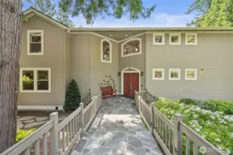 Front of Home at Maple Point