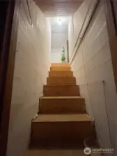 Stairs in decent shape, these are to the right of the front door if you were to walk in.