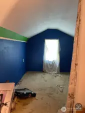 Upstairs bedroom 2