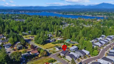 Minutes to Lake Stevens