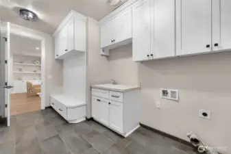 Mudroom/Laundry