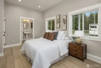 Bedroom 5 - 1st floor & full bathroom