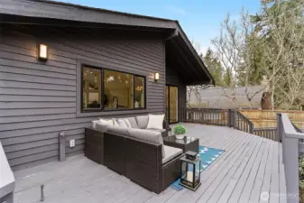 Gas hookup on the deck! bring on the BBQ