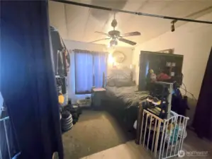 Side area in livingroom