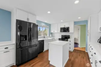 Island and extensive cabinet space