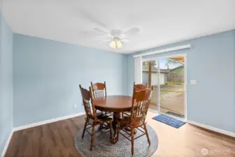 Kitchen eating area with ceiling fan
