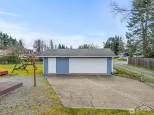 2 Car Garage, Alley Access