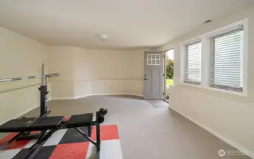 Finished Basement Bonus room