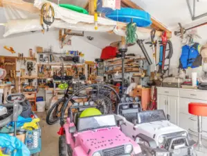 16 x 24 detached shop/garage