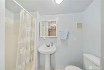 3/4 Bathroom