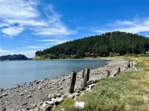 10 acre waterfront park at Decatur Shores