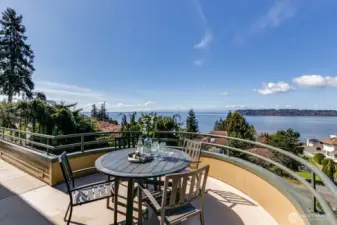 One of the three view decks. Great spot for informal meals enjoying the view.