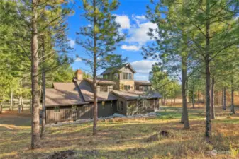 Level 1.16 acres surrounded by beautiful open-space.