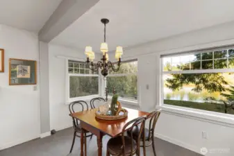 Picture windows showcase the splendor of the quiet setting, shifting trough new seasonal views like an evolving work of art.