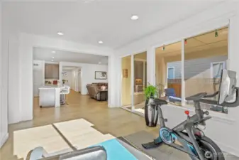 The largest of dining tables can fit here