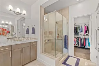 Gorgeous tile, walk in closet, elegance and more