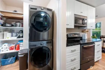 Unique Drawer with Sliding Built-in Spice Rack