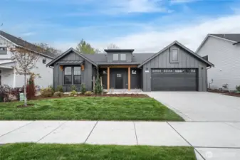 Photo of Georgia plan on different lot. Colors may differ. Buyer to verify info