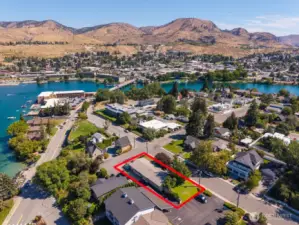 Walkable to downtown Chelan