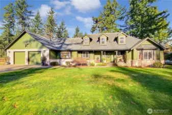 Amazing Bass Lake home.