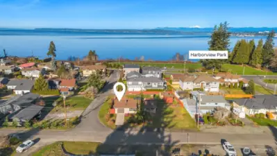 Short walk from Harborview Park.