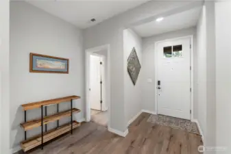 Widely welcoming foyer finishes out a "Junior Suite" nicely, with private entrance to a bedroom and full bath.