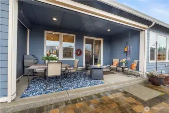 We LOVE our indoor / outdoor space here! You will too!