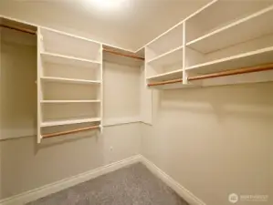 Walk-in Wardrobe