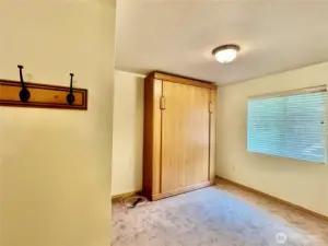 another guest room with murphy bed!