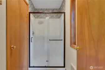 Ensuite shower