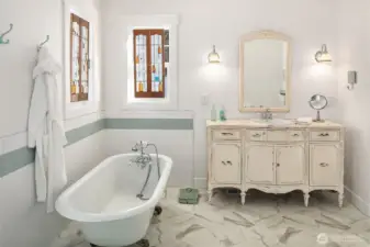Lovely, spacious full bathroom on main floor