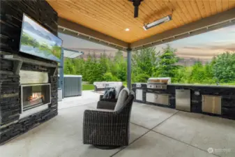 All Season Patio & Outdoor Kitchen