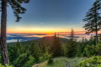 You will never get tired of the color, the sound or the air here at the top.