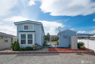 back yard with no neighbors