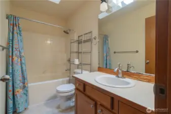 Upper Level - Full Bath - Hallway